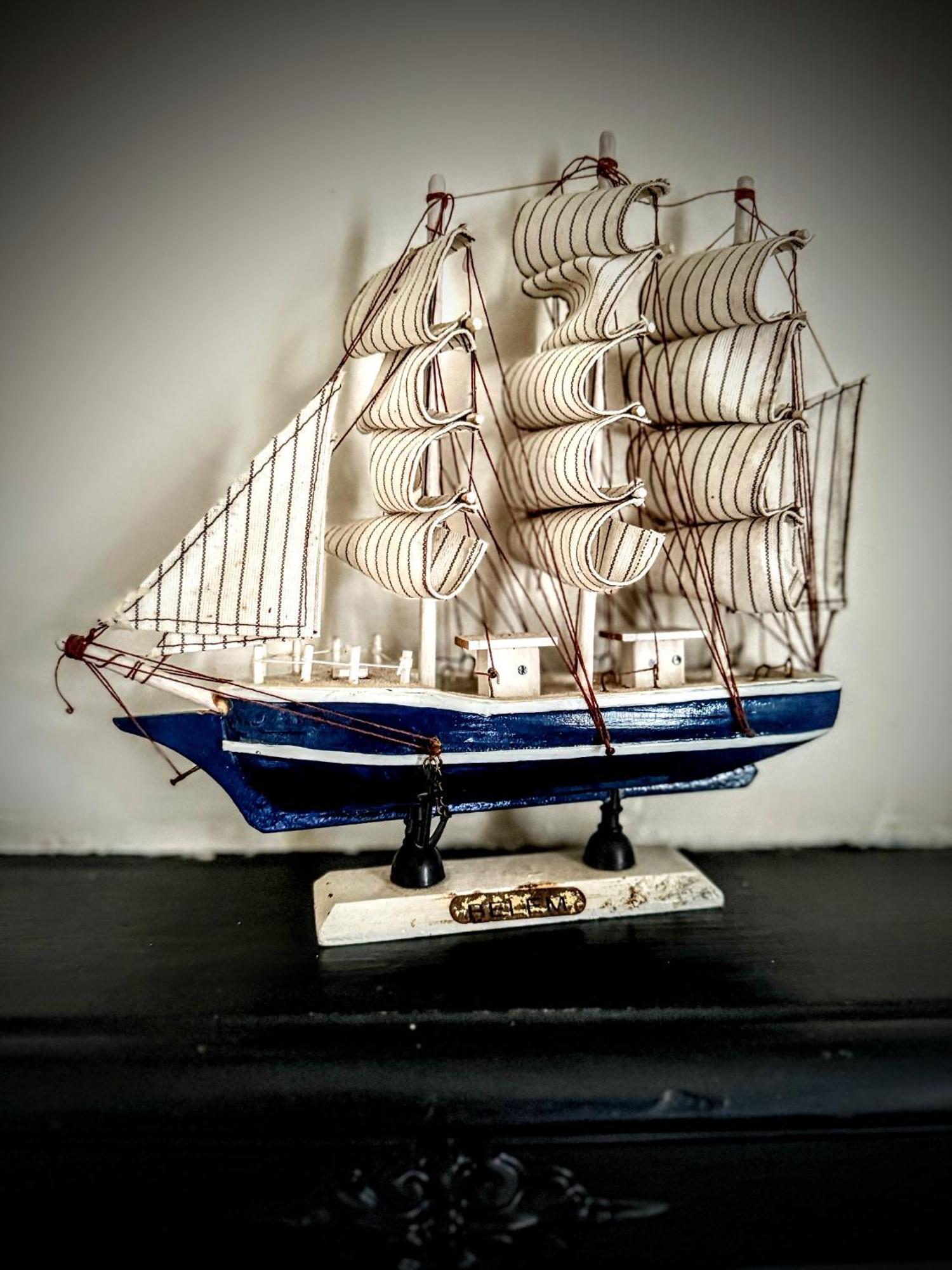Clone Country House Aughrim Exterior photo A model of the ship